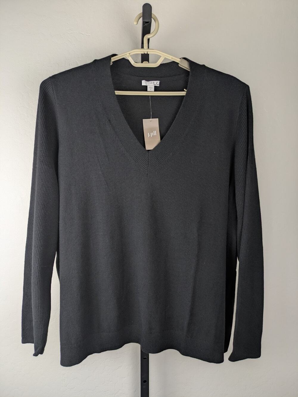 J.Jill black v-neck pullover sweater cotton nylon blend